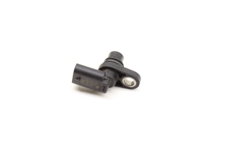 Cam / Camshaft Position / Hall Sensor 94660610600 — Used (SKU 495414)