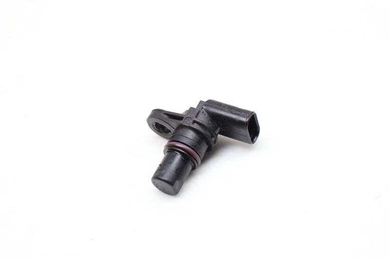 Cam / Camshaft Position Sensor 04C907601 — Used (SKU 628902)