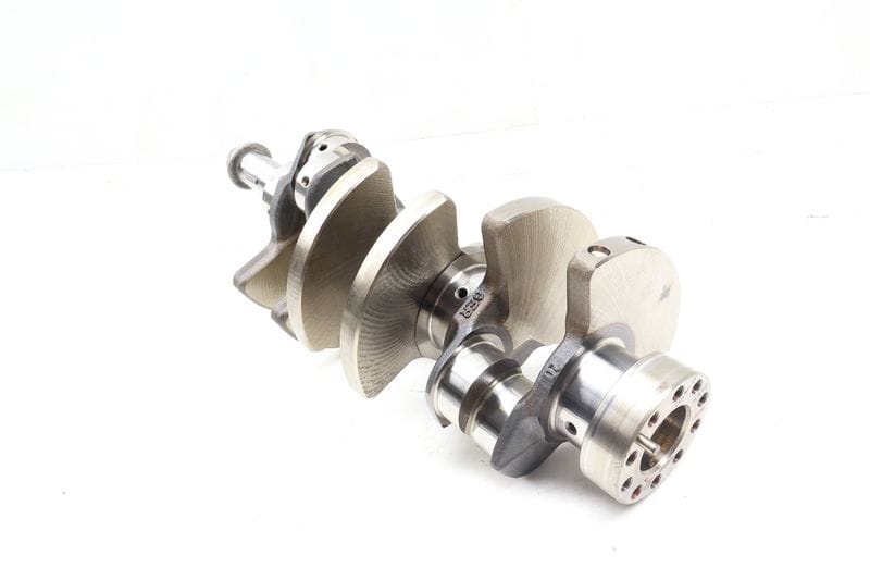 Crankshaft / Crank Shaft 94610201135 — Used (SKU 700656)