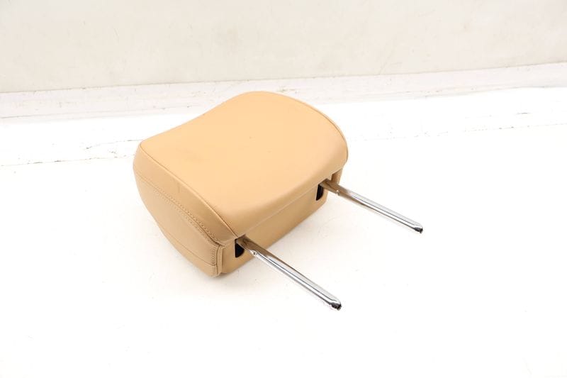 Seat Headrest / Head Rest 95B881901Q — Used (SKU 700127)