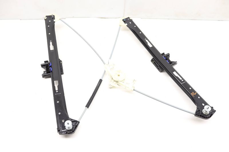 Window Regulator 95B837461 — Used (SKU 466334)