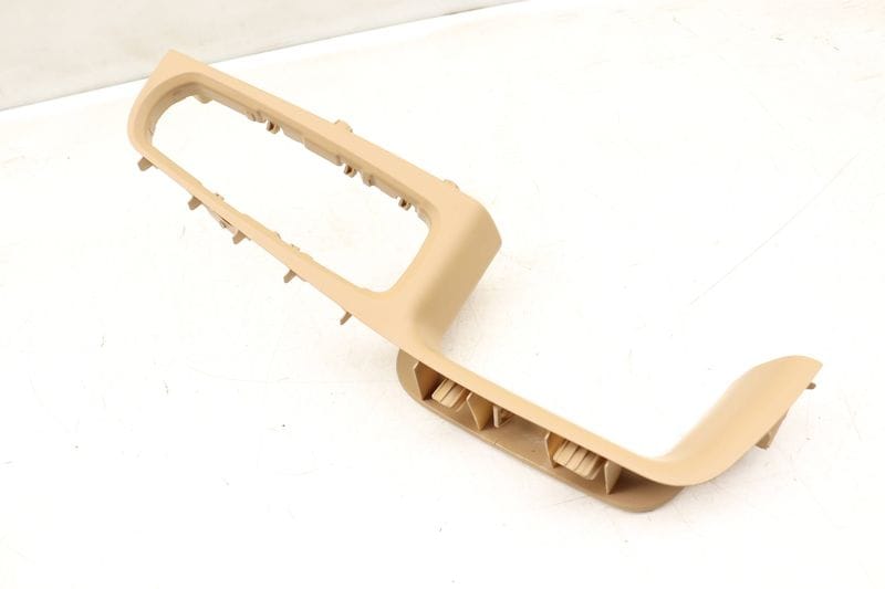 Door Panel Armrest / Switch Trim 95B867152 — Used (SKU 517015)