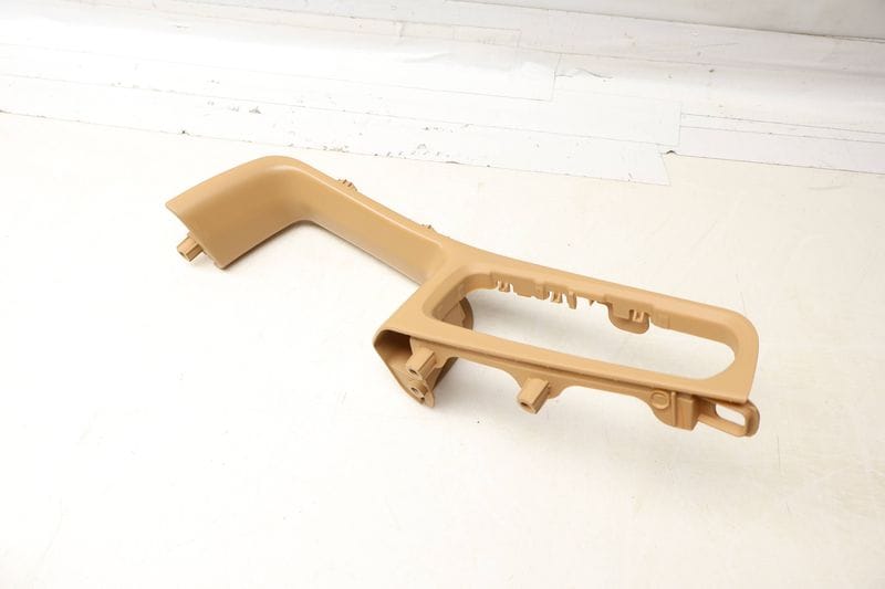 Door Panel Armrest / Switch Trim 95B867152 — Used (SKU 700118)