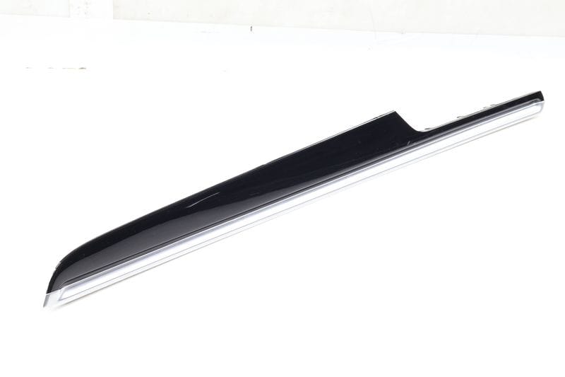Door Panel Trim / Molding 95B867410D — Used (SKU 629011)