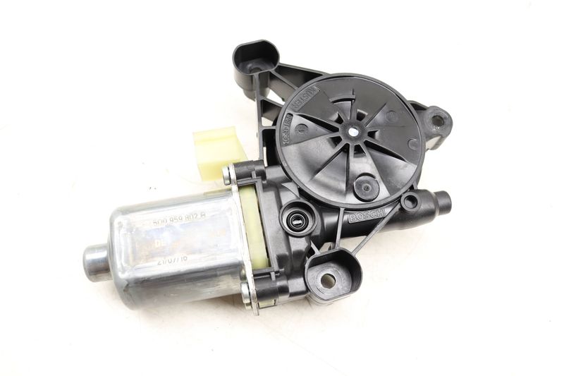 Window Lifter Motor 5Q0959802B — Used (SKU 517135)