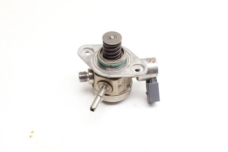 High Pressure Fuel Pump / Hpfp 94611031561 — Used (SKU 700372)