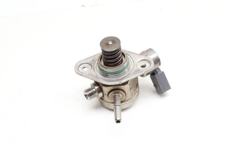 High Pressure Fuel Pump / Hpfp 94611031561 — Used (SKU 700373)
