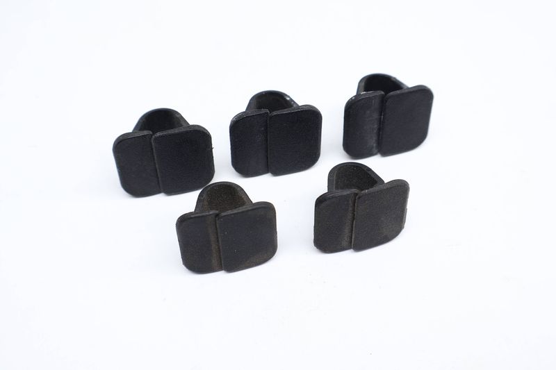 Hood Insulation / Sound Blanket Clip Set (5) 1T0863727 — Used (SKU 700239)
