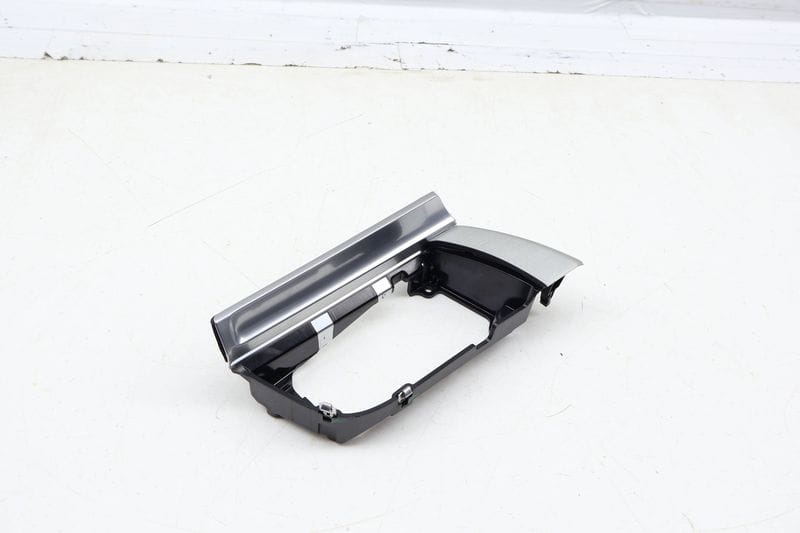 Dash Trim / Bezel 95B857189L — Used (SKU 700427)