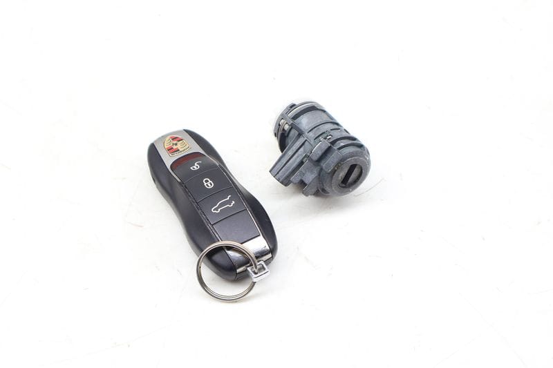 Lock Switch / Cylinder w/ Key 95B898375E — Used (SKU 700680)