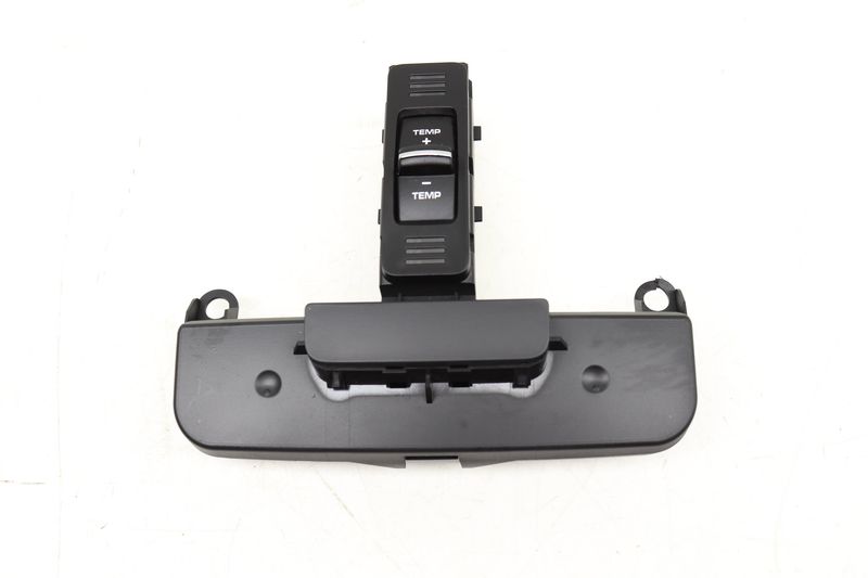 AC Climate / Temp Control Unit 95B907049G — Used (SKU 466172)