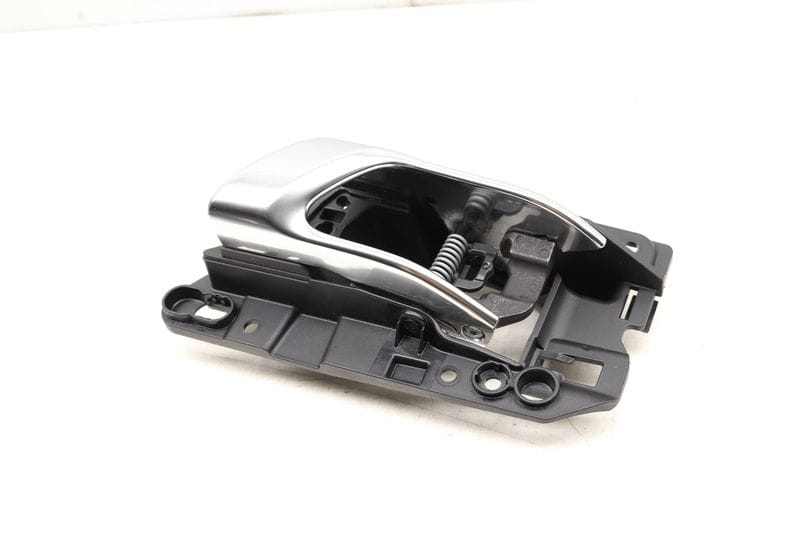 Interior Door Handle 95B837019 — Used (SKU 517012)