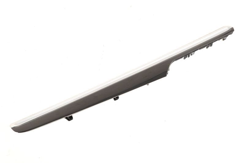 Door Panel Trim / Molding 95B867061D — Used (SKU 517071)