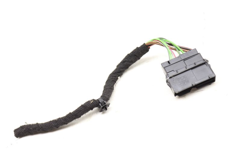 Door Wiring Harness Connector / Pigtail 5G0937722A — Used (SKU 495737)