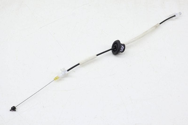 Interior Door Handle Bowden Cable 95B839085 — Used (SKU 700388)
