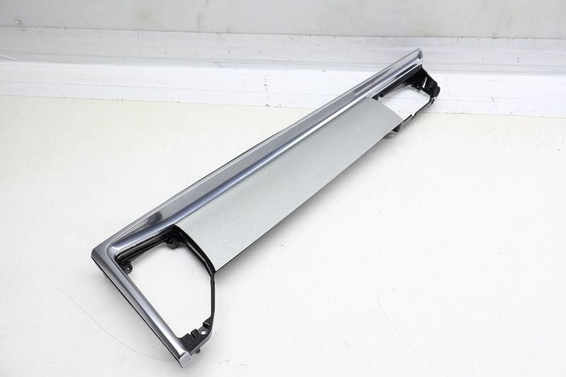 Dash Trim / Molding 95B857224T — Used (SKU 700419)