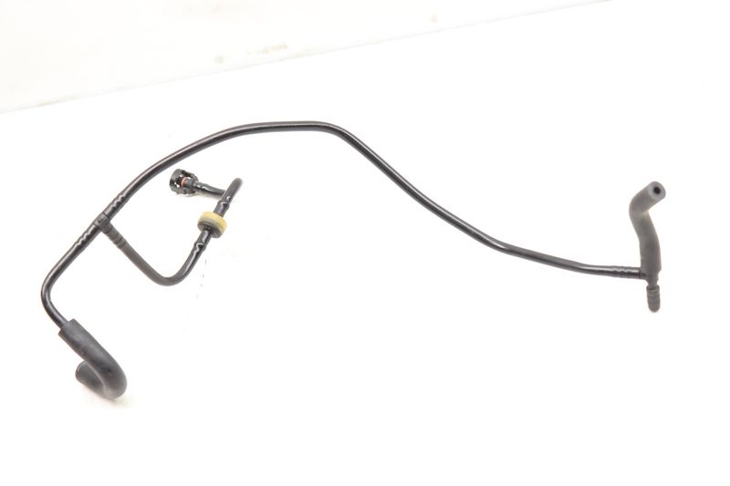 Vacuum Line / Tube 94611035877 — Used (SKU 496152)