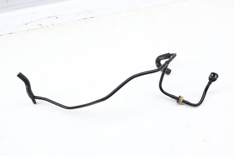 Vacuum Line / Tube 94611035877 — Used (SKU 700347)