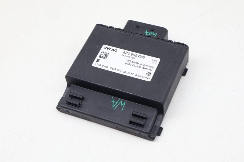 Voltage Stabilizer Control Module 8K0959663 — Used (SKU 628880)
