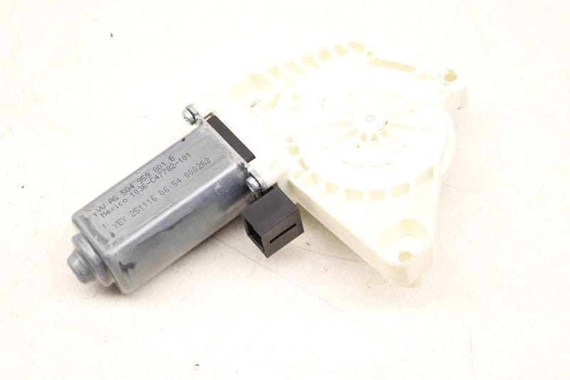Power Window Motor 5Q4959801B — Used (SKU 516821)