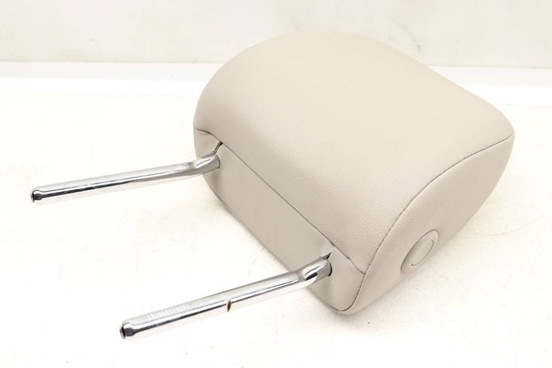 Seat Headrest / Head Rest 5GM881903C — Used (SKU 533961)