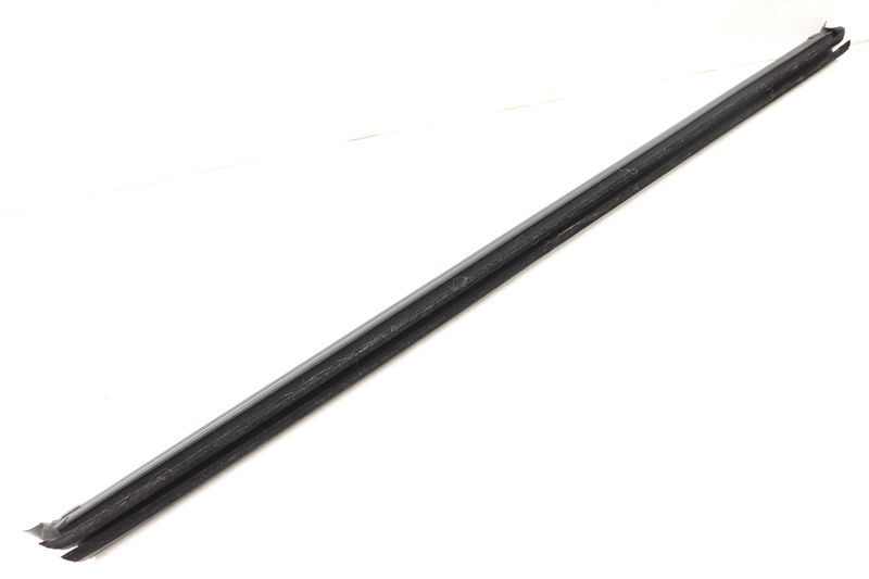 Inner Door / Window Slot Seal 5GM837480B — Used (SKU 516507)