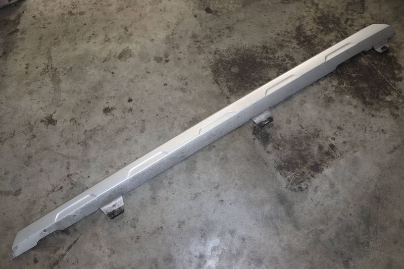 Side Skirt / Rocker Panel 5G9853859 — Used (SKU 516962)