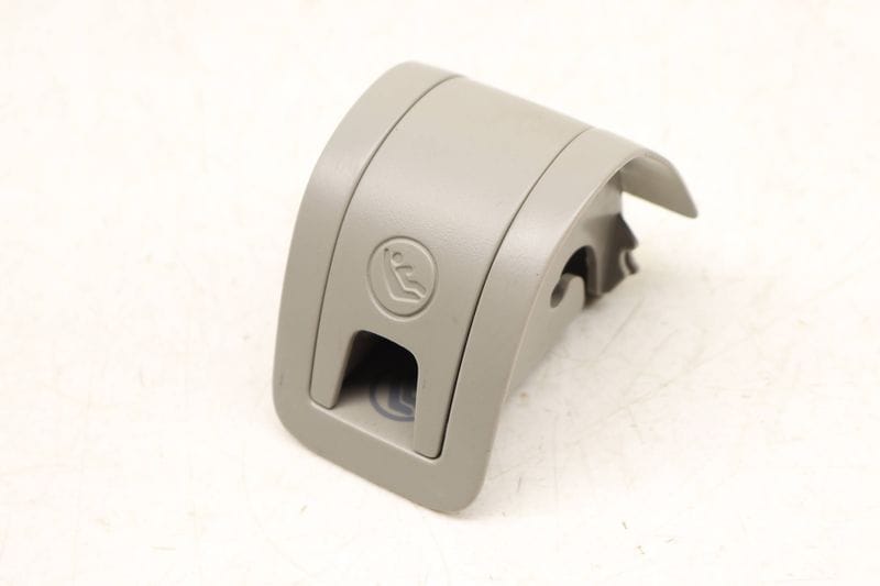 Child Seat Safety Latch Trim / Cover 5GM887233A — Used (SKU 534012)