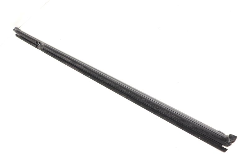 Inner Door / Window Slot Seal 5GM839480C — Used (SKU 516509)