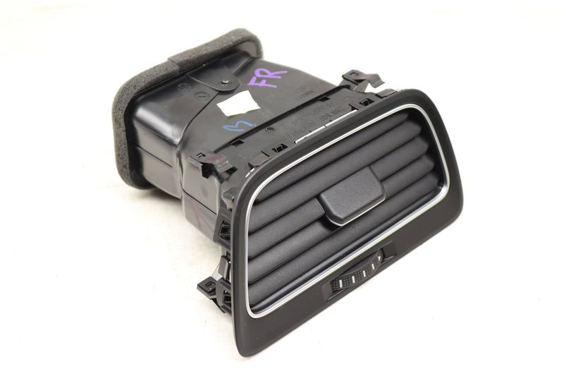 Dash Air Vent 5GM819704A — Used (SKU 534117)