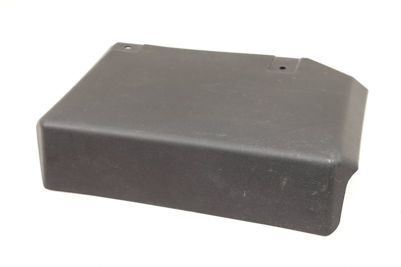 Stereo Amplifier / Amp Cover 5G0972135 — Used (SKU 534088)