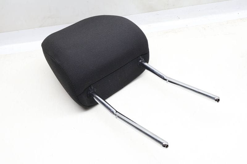 Headrest / Head Rest (CLOTH) 5GM881903 — Used (SKU 628108)
