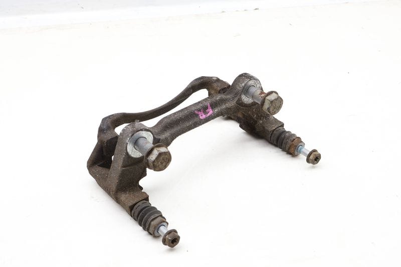 Brake Caliper Carrier / Bracket 5QM615126 — Used (SKU 628086)