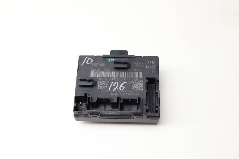 Door / Window Control Module 5Q0959392E — Used (SKU 633167)