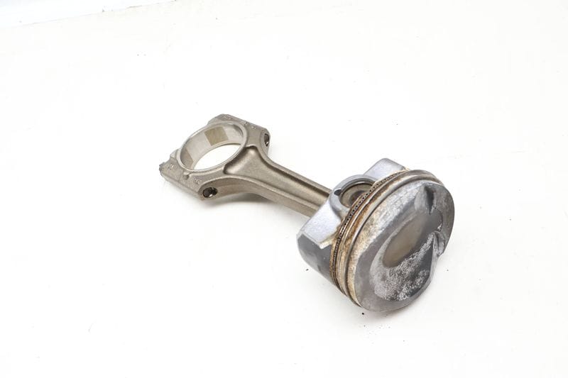 Piston / Connecting Rod 06L107065AS — Used (SKU 633335)