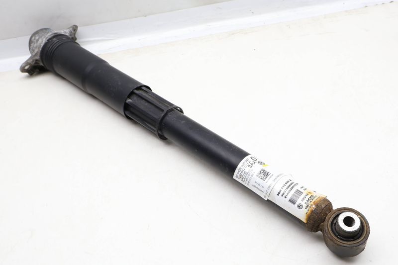 Strut / Shock Absorber 5QM513029A — Used (SKU 628170)