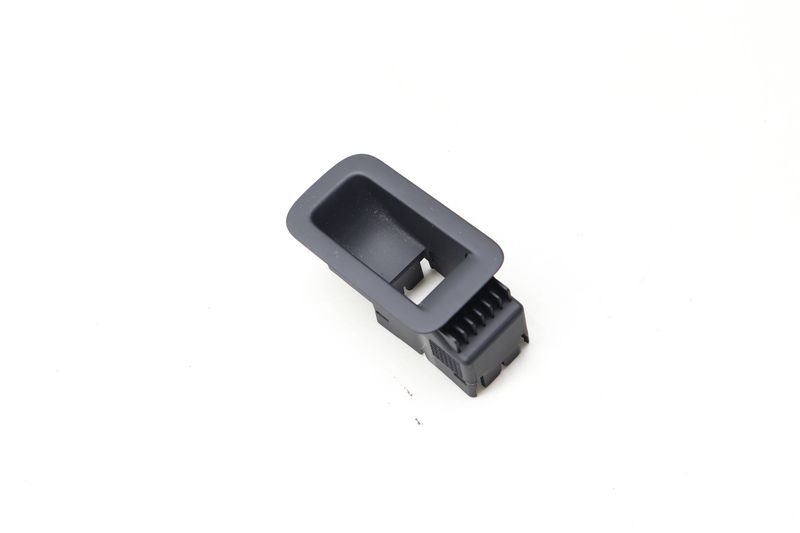 Window Switch Trim 5GM868345 — Used (SKU 633087)