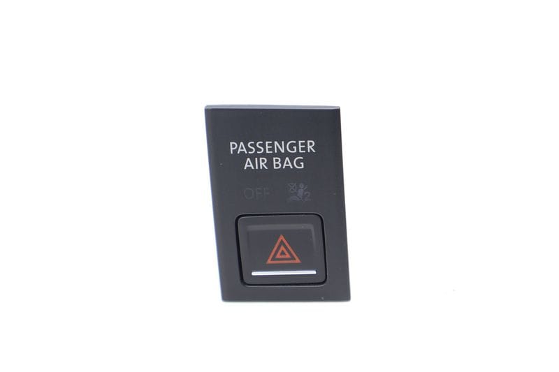 Airbag Warning Light / Hazard Switch 5G0919234B — Used (SKU 660840)