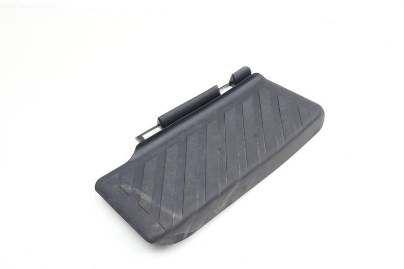 Dead Pedal / Foot Rest Cover 5Q1864777C — Used (SKU 660982)