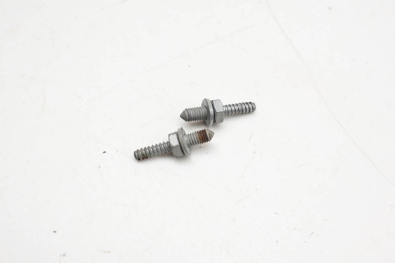 Fender Screw / Bolt Set (2) N91139001 — Used (SKU 726098)