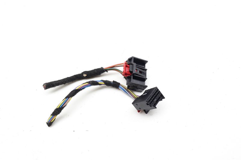Climate Control / Temp Unit Wiring Connector / Pigtail — Used (SKU 725987)