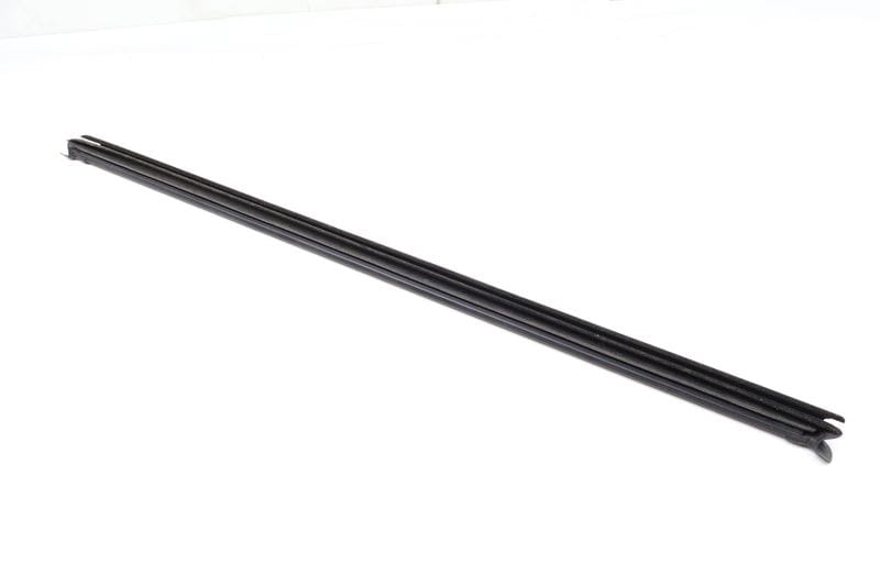 Inner Door / Window Slot Seal 5GM837479B — Used (SKU 660753)