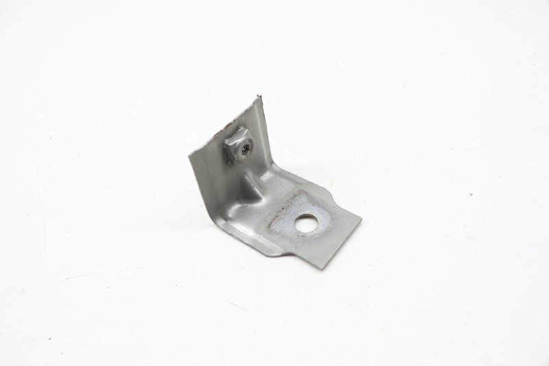 Fender Mount / Bracket (FRONT) 5G0809561 — Used (SKU 726018)