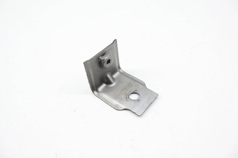Fender Mount / Bracket (FRONT) 5G0809561 — Used (SKU 726019)