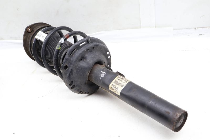 Strut / Spring Assembly 5QM413023AK — Used (SKU 661070)