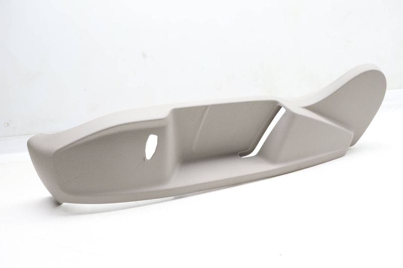 Seat Switch Trim Panel 5GM881313G — Used (SKU 660688)