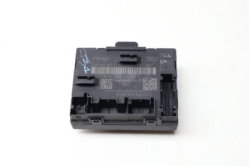 Door / Window Control Module 5Q0959392B — Used (SKU 660857)