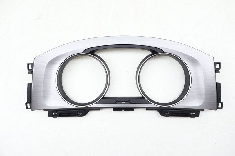 Instrument Cluster Trim 5GM857189 — Used (SKU 660712)