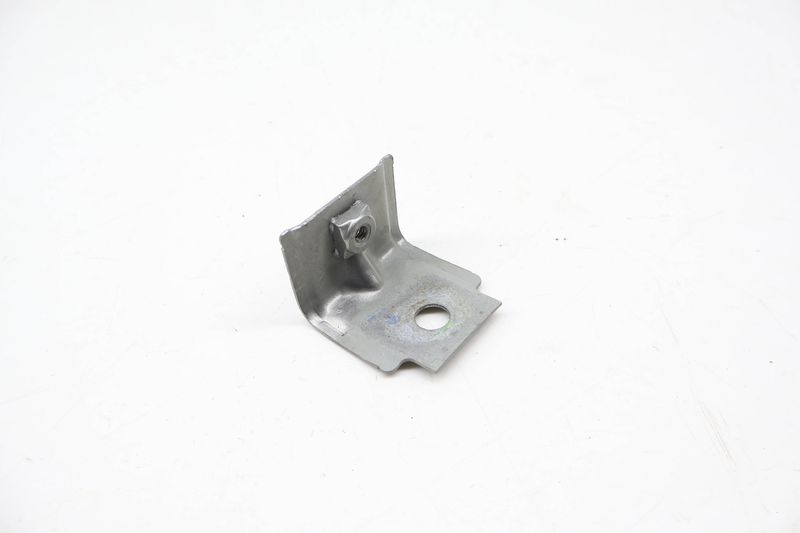 Fender Mount / Bracket (REAR) 5G0809471 — Used (SKU 726021)