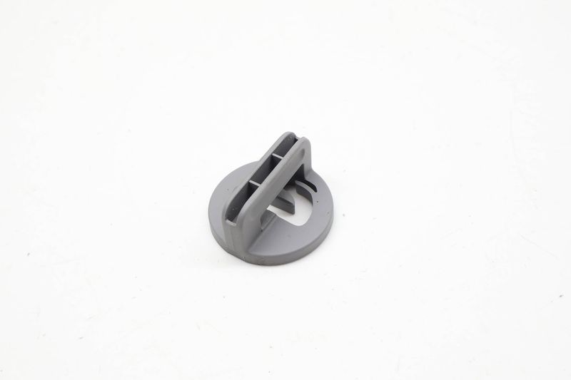 Trunk Clip 5G9864581 — Used (SKU 725785)